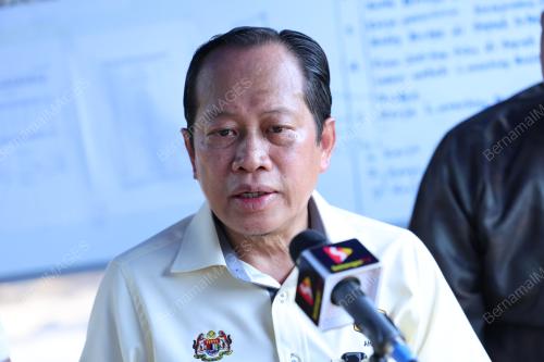 DATUK SERI AHMAD MASLAN