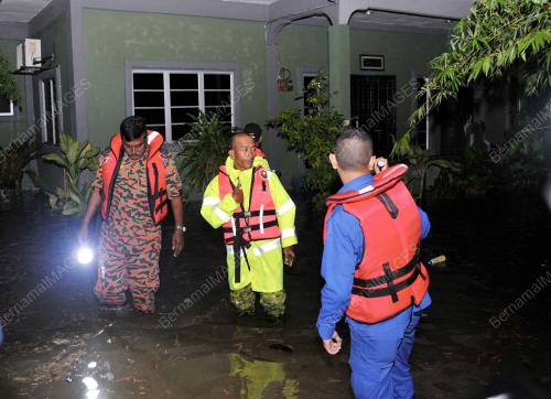 SG04_17102016_BANJIR