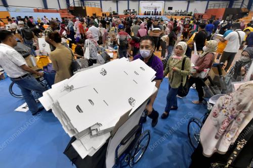 PROSES SEMAKAN ISI PETI UNDI