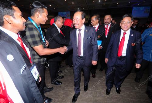TAN SRI DR ISMAIL BAKAR