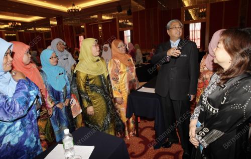 ISMAIL SABRI YAAKOB
