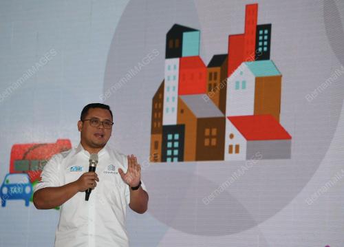 AMIRUDIN SHARI