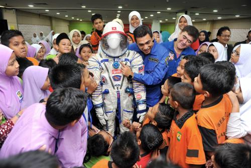 SG04_19012016_ANGKASAWAN