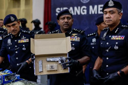 DATUK HUSSEIN OMAR KHAN