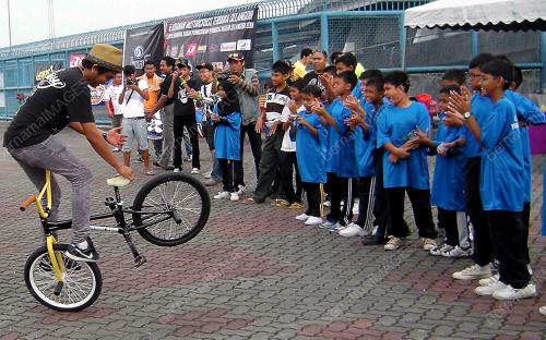 KARNIVAL SUKAN BERMOTOR DAN SUKAN LASAK PERINGKAT SELANGOR