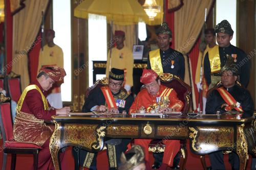SG04_20022016_ISTANA