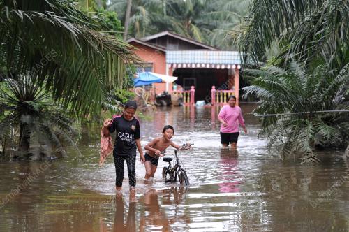 SG04_20112015_BANJIR