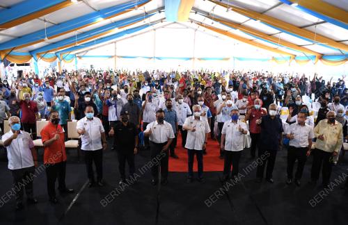 DATUK SERI ISMAIL SABRI YAAKOB