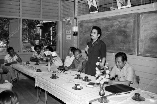 UMNO HADIAH BASIKAL