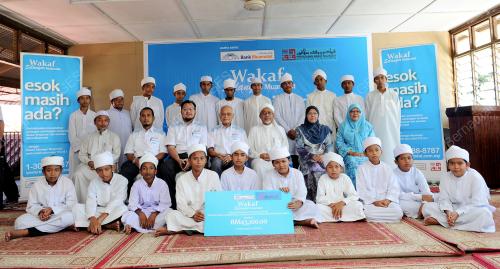 SG04_21052013_WAKAF_MUAMALAT