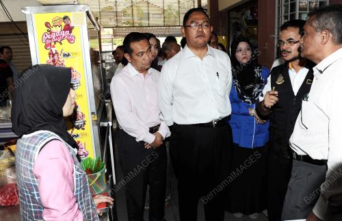 DATUK SERI NOH OMAR