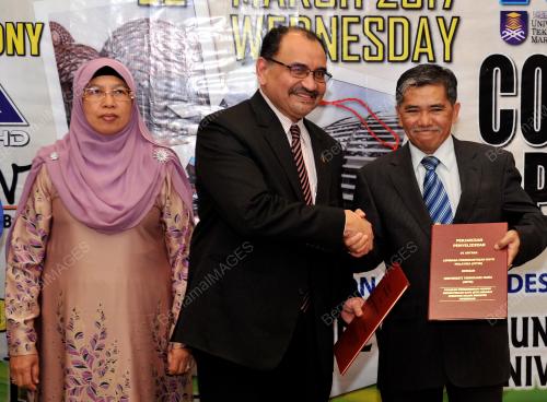 SG04_22032017_UITM_MOU