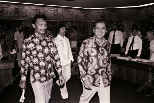 TENGKU AHMAD RITHAUDDEEN TENGKU ISMAIL