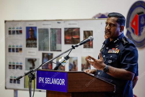 DATUK HUSSEIN OMAR KHAN