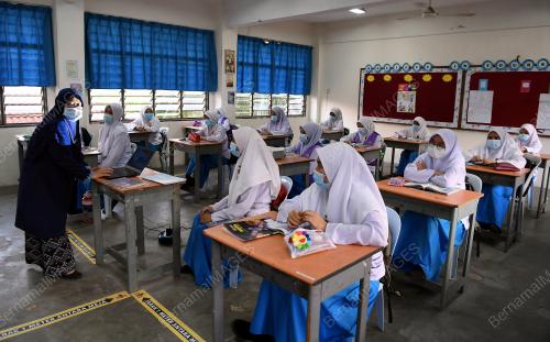 SESI PERTAMA PERSEKOLAHAN PKPP