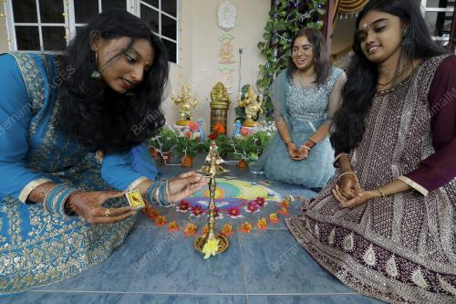 SAMBUTAN HARI DEEPAVALI