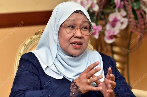 PROF DATUK DR ROZIAH MOHD JANOR