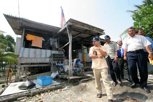 MOHAMAD KHIR TOYO