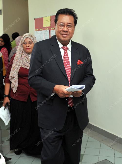 SG04_26032015_MAHKAMAH