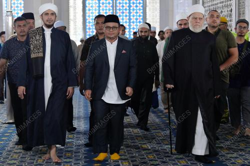 DATUK SERI AMIRUDIN SHARI