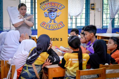 KARNIVAL INTERNET SELAMAT NEGERI SELANGOR