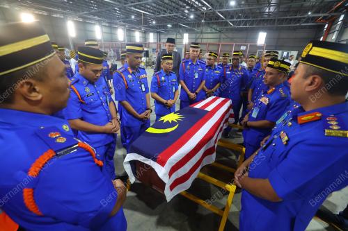 JENAZAH LEFTENAN KOLONEL AG ISKANDAR AMPUAN YAACUB