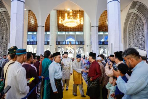 SULTAN SHARAFUDDIN IDRIS SHAH