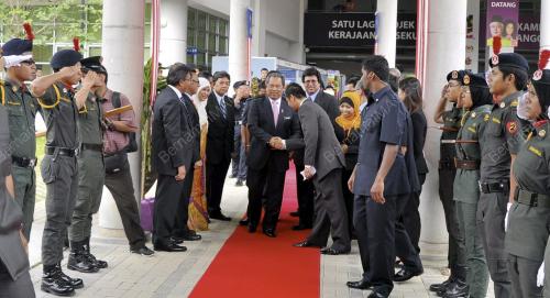 TAN SRI MUHYIDDIN YASSIN