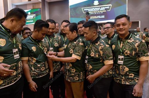 DATUK SERI AHMAD MASLAN