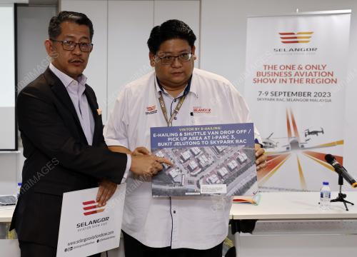 DATUK HASAN AZHARI IDRIS