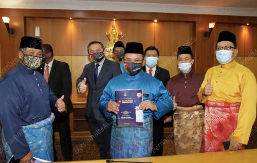 DATUK SERI AMIRUDIN SHARI