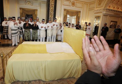 TUANKU MIZAN ZAINAL ABIDIN