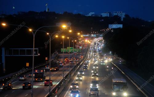 TINJAUAN KEADAAN LEBUHRAYA