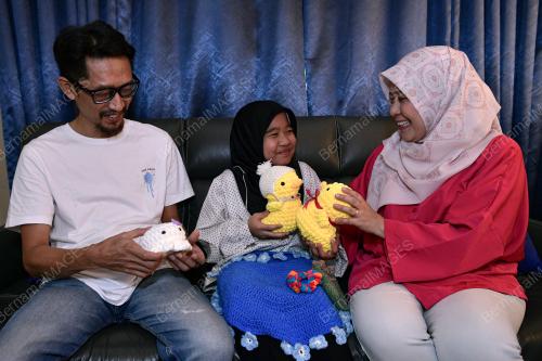 BAKAT MENGAIT KANAK-KANAK 11 TAHUN CURI TUMPUAN