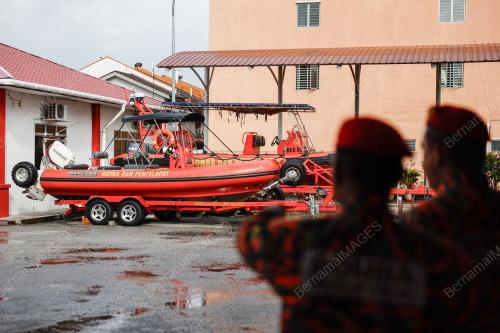 BOMBA DAN PENYELAMAT