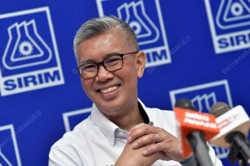 TENGKU DATUK SERI ZAFRUL TENGKU ABDUL AZIZ