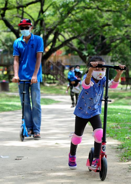 TINJAUAN PELITUP SEPARUH MUKA