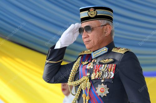 TAN SRI AFFENDI BUANG