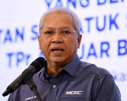 TAN SRI ANNUAR MUSA