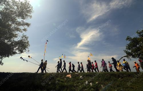 FESTIVAL HARI MOYANG PUJA PANTAI KAUM MAH MERI