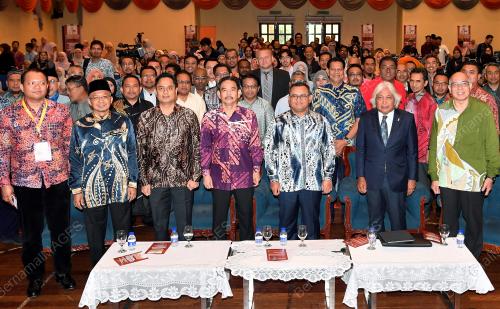 DATUK SERI AMIRUDIN SHARI