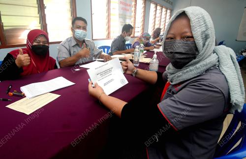 TINJAUAN AGIHAN BWI DAN BSB DI KAMPUNG LOMBONG SHAH ALAM