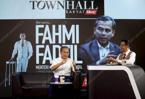 FAHMI FADZIL