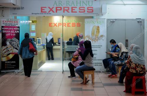 TINJAUAN HARI PERTAMA KOMPLEKS PKNS BEROPERASI