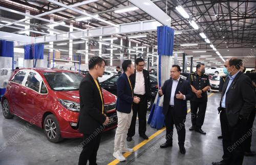 DATUK SERI ALEXANDER NANTA LINGGI