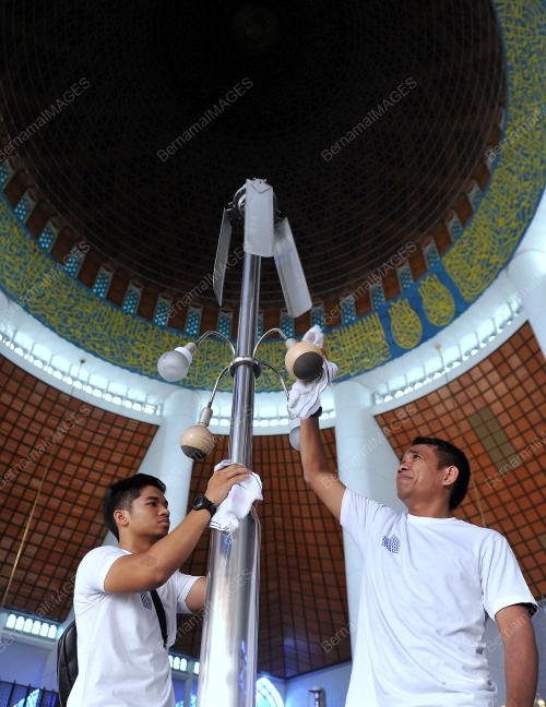 SG05_06082017_CUCI_MASJID
