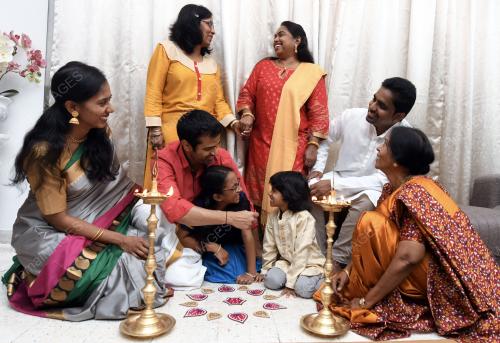 SG05_06112018_DEEPAVALI_BN201811052833