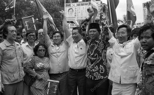 HARI PENAMAAN CALON PETALING