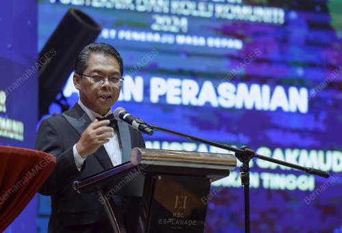 DATUK MUSTAPHA SAKMUD