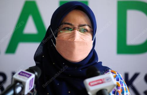 DATUK DR NORAINI AHMAD